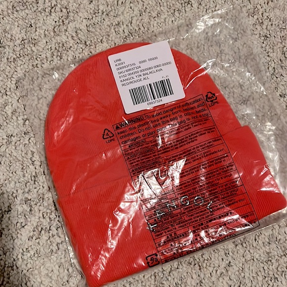 Kangol Y2K balaclava beanie Rouge red NWT - Picture 6 of 11